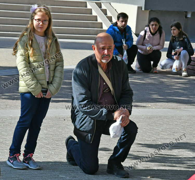 Отдадохме почит към загиналите войни