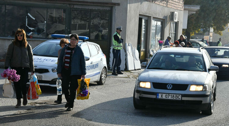 Днес е Архенгелова задушница