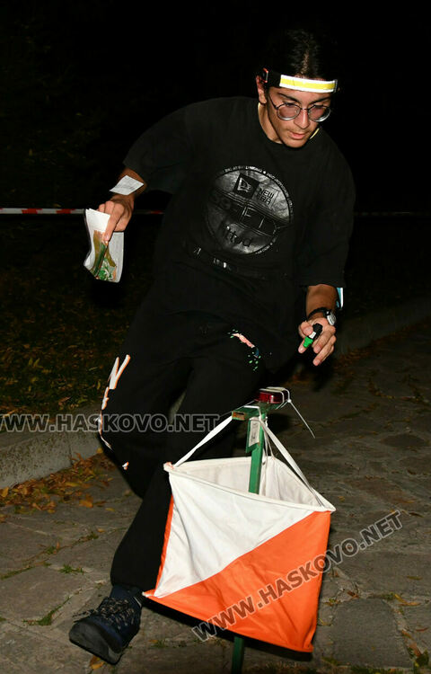 Започна нощният старт на спринта за Приз Хасково