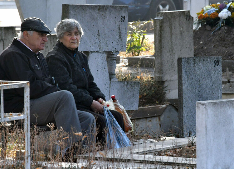 Днес е Архенгелова задушница