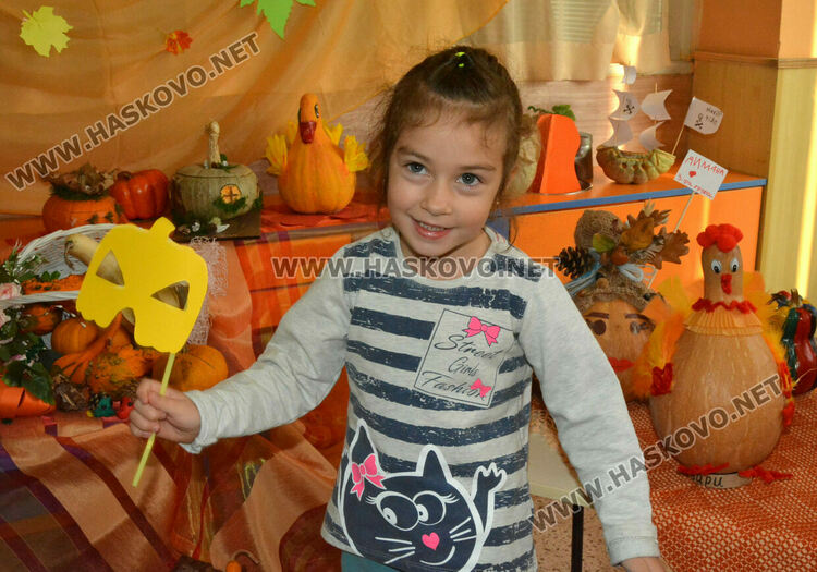 Атрактивни произведения от тиква показаха в детска градина „Славейче“