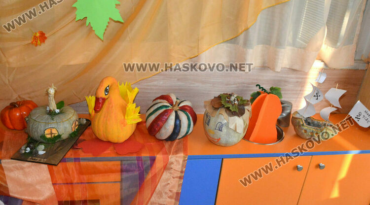 Атрактивни произведения от тиква показаха в детска градина „Славейче“
