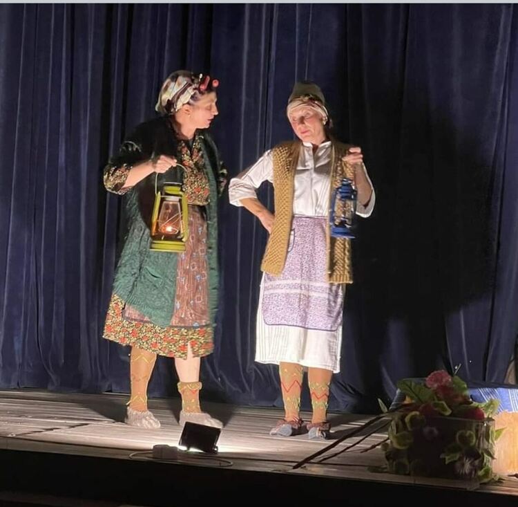 Театралите от Дълбок извор представиха "Кандидат за женитба"