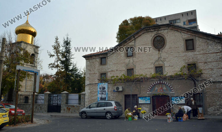 Тържествена литургия на Архангеловден в Хасково