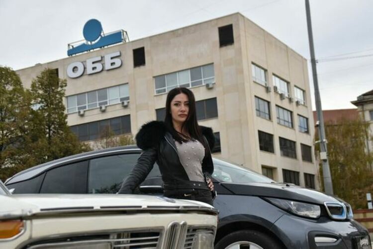 Тази събота в Перник се състоя първото организирано от клуб „AvangarD Classic“ и Община Перник Дамско рали