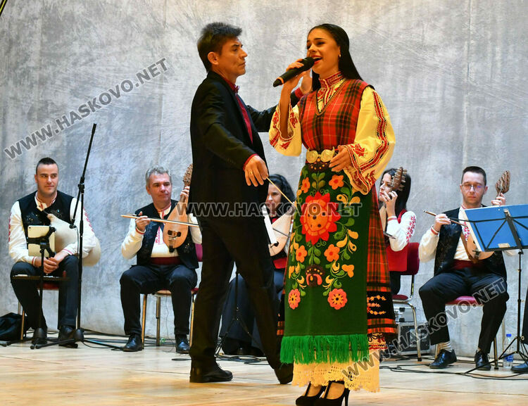 Ансамбъл „Филип Кутев“ с диригент Георги Андреев изнесе концерт в Хасково