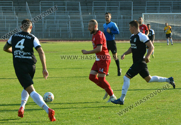 „Саяна Хасково“ и „Розова долина“ с равенство – 1:1 на „Ямача“