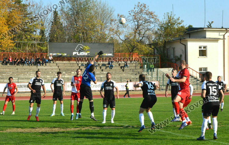 „Саяна Хасково“ и „Розова долина“ с равенство – 1:1 на „Ямача“