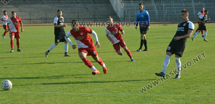 „Саяна Хасково“ и „Розова долина“ с равенство – 1:1 на „Ямача“