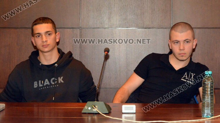 Младежи разказаха пред ученици за зависимостта си към наркотиците 