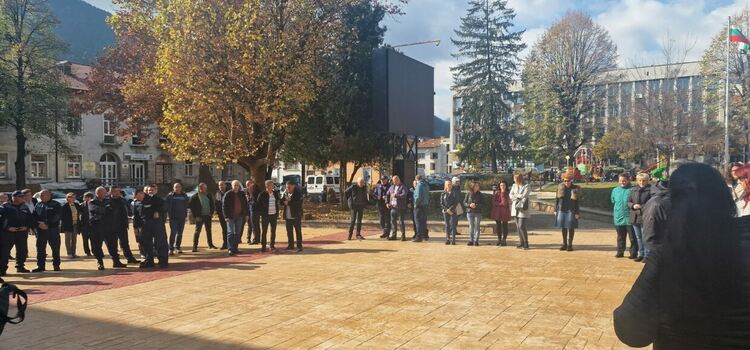 Поклон пред паметта на младши инспектор Петър Бъчваров  