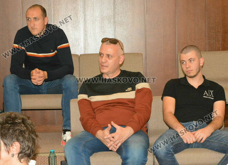 Младежи разказаха пред ученици за зависимостта си към наркотиците 