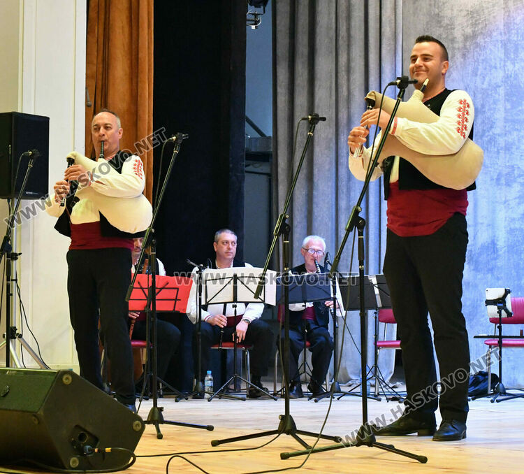 Ансамбъл „Филип Кутев“ с диригент Георги Андреев изнесе концерт в Хасково