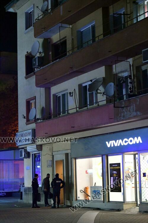 Викнаха полиция заради хвърляне на пиратки по младежи