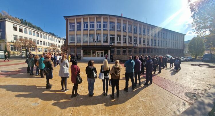 Поклон пред паметта на младши инспектор Петър Бъчваров  