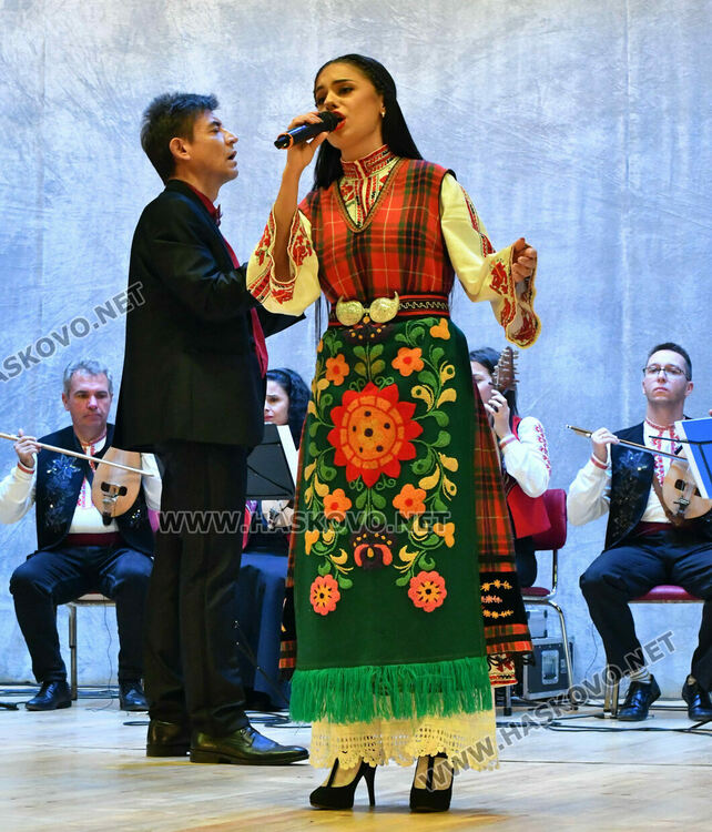 Ансамбъл „Филип Кутев“ с диригент Георги Андреев изнесе концерт в Хасково