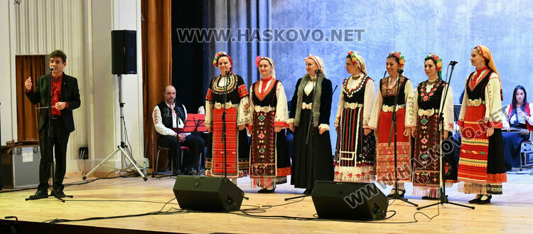 Ансамбъл „Филип Кутев“ с диригент Георги Андреев изнесе концерт в Хасково