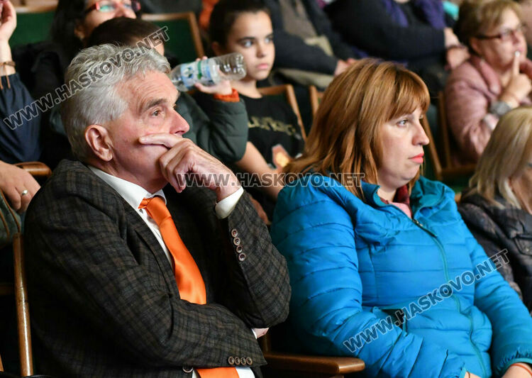 Ансамбъл „Филип Кутев“ с диригент Георги Андреев изнесе концерт в Хасково