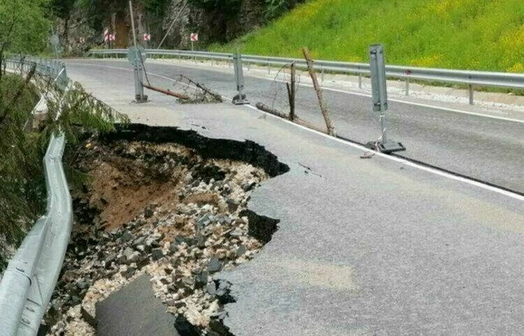 Отворени са ценовите оферти за проектиране и укрепване на 4 участъка, засегнати от наводненията в края на 2021 г.