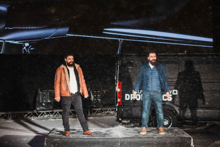 Товарният дрон "Черния лебед" на "Дронамикс" ще лети на водород