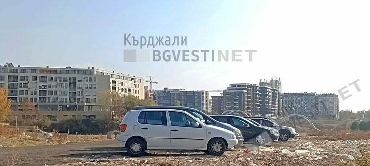 Нетърпеливи кърджалийци вече ползват новия буферен паркинг до парк „Арпезос Север”