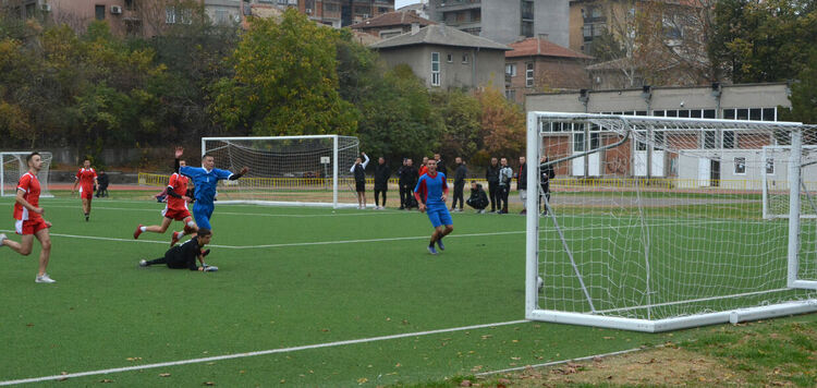 Наградиха победителите в Общинското ученическо първенство по футбол