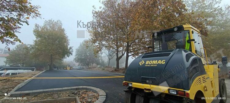 Новият паркинг на Момчилград е готов, ще приема коли на клиенти на Пазара