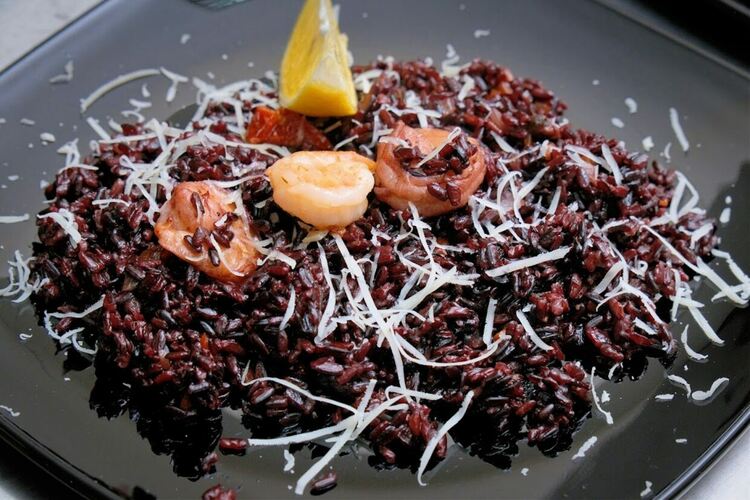 Изкуство и средиземноморски аромати в гимназията по туризъм