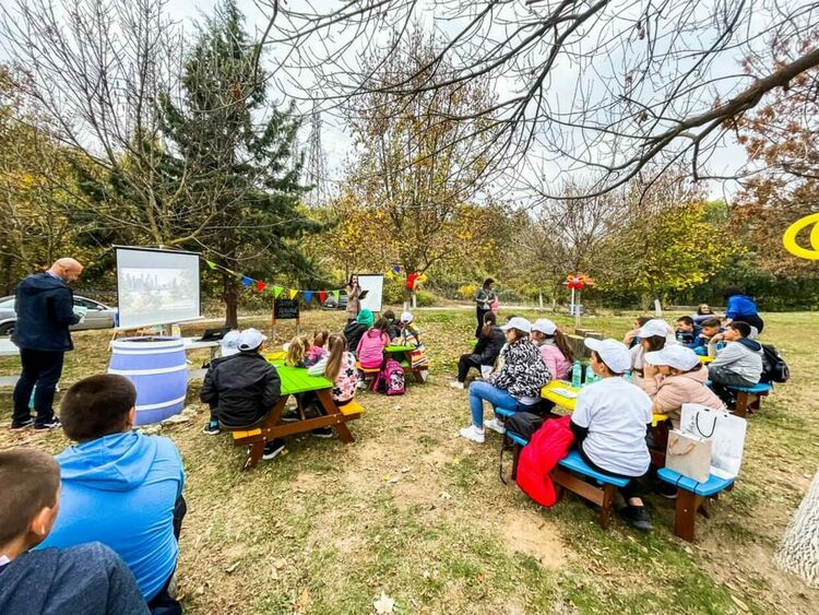 Откриха „зелен офис“ за уроци и игри сред природата