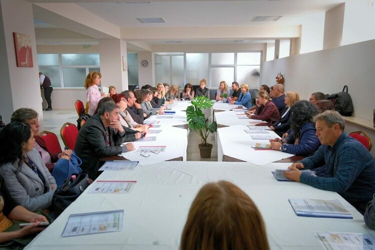 Изкуство и средиземноморски аромати в гимназията по туризъм