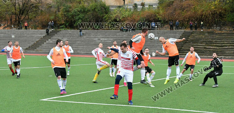 ФК „Хасково“ загуби от лидера „Любимец“ с 1:7 