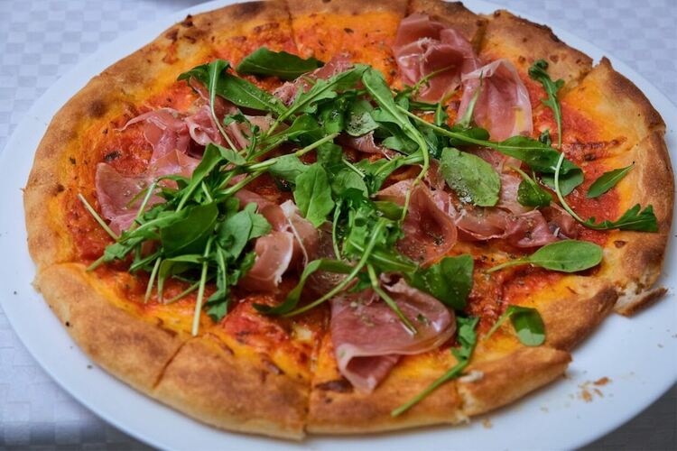 Изкуство и средиземноморски аромати в гимназията по туризъм