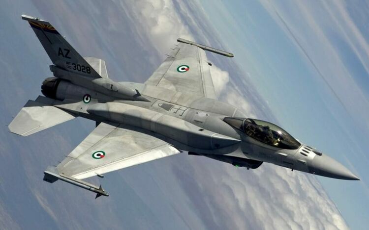 Нидерландия е готова да обучава пилотите ни, но не и да даде F-16