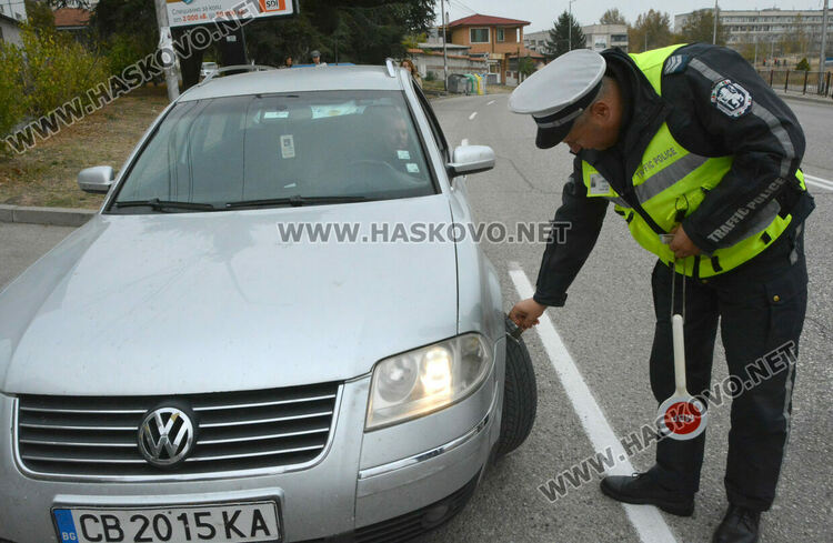 50 лева глоба и спират от движение кола без подходящи за зимата гуми