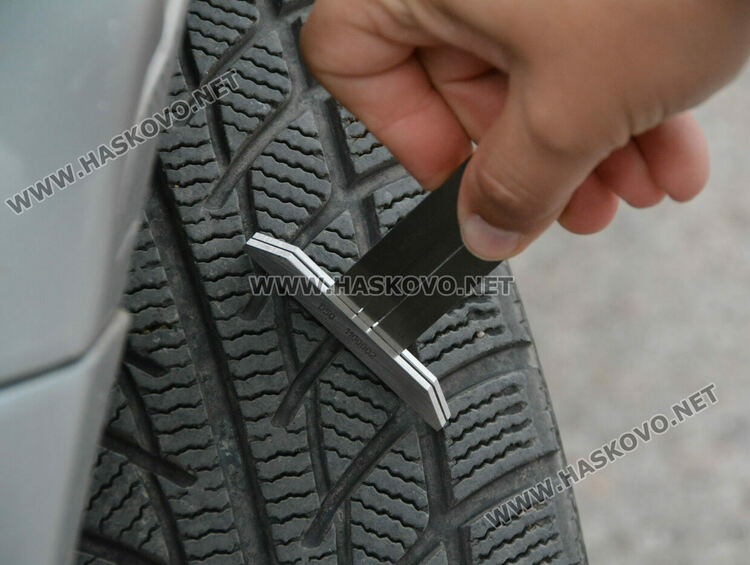 50 лева глоба и спират от движение кола без подходящи за зимата гуми