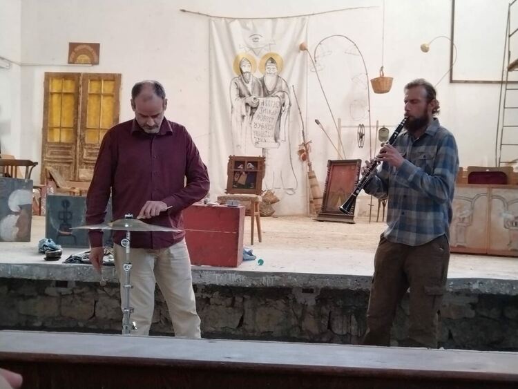 Художници превърнаха село Гранит в Мирна територия