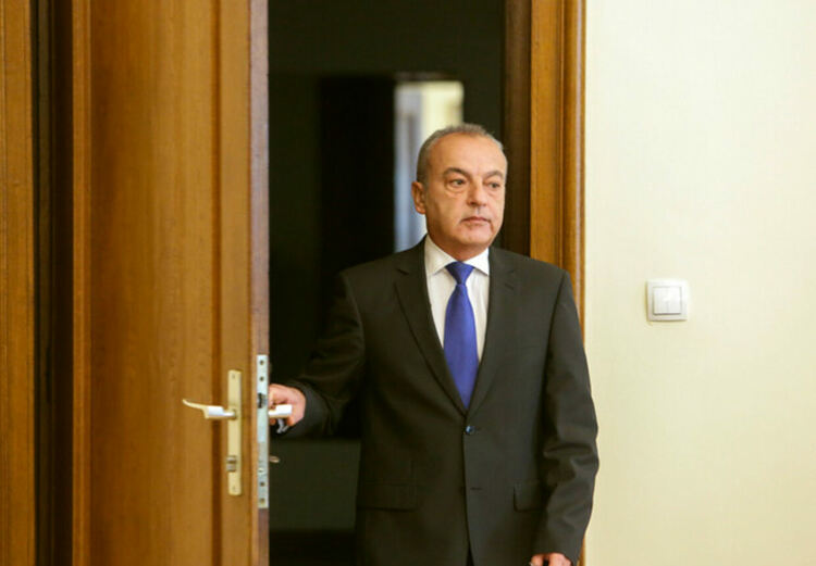 Гълъб Донев: Експлозията на двете ракети налага спешно преосмисляне на действията, с които да запазим мира