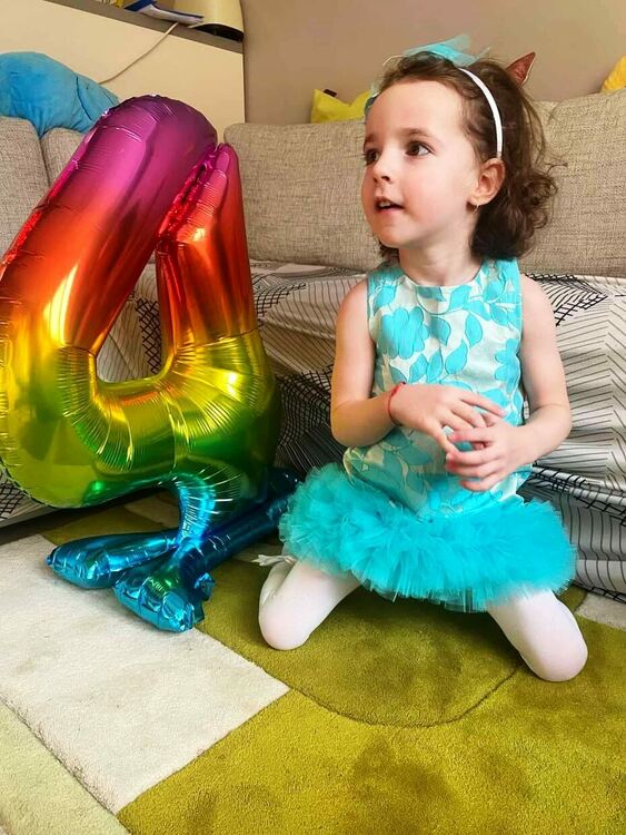 Календарът на Община Смолян ще се продава в помощ на четиригодишната Стефани 