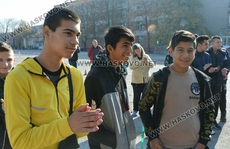 Бивша строителна площадка става училищно опитно поле