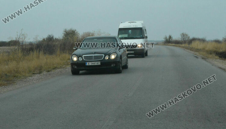 Шофьори: Липсва маркировката по пътя от Птицекомбината до Книжовник
