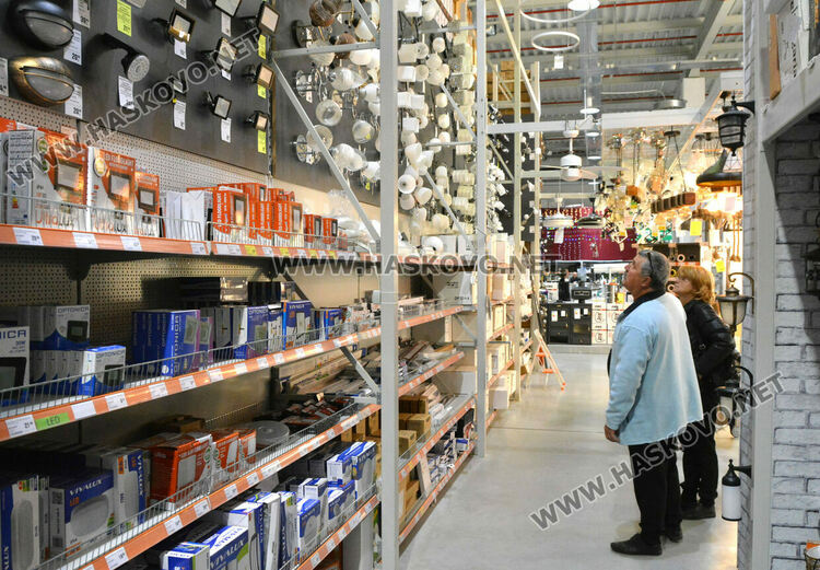  „Черни 4 дни“ и „Опасно падащи цени“ в хасковски вериги магазини