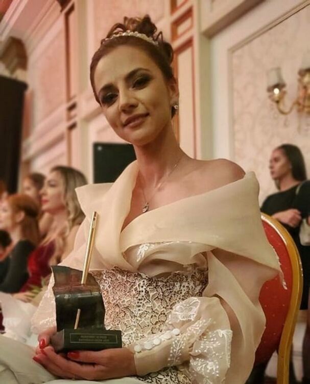 Смолянска гордост! Радослава Лазарова отново с най-престижната награда за мода 