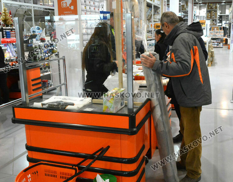  „Черни 4 дни“ и „Опасно падащи цени“ в хасковски вериги магазини