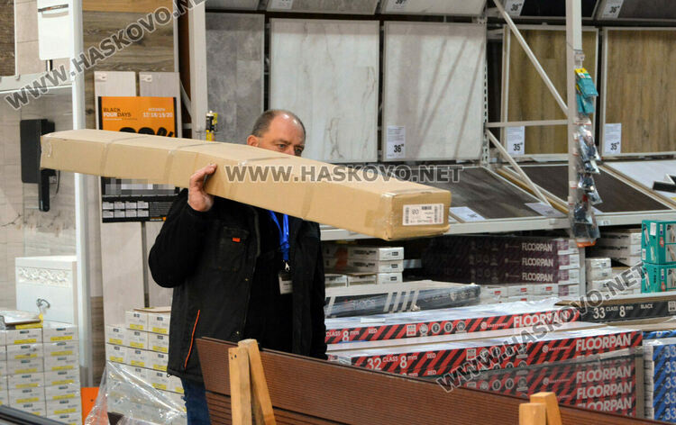  „Черни 4 дни“ и „Опасно падащи цени“ в хасковски вериги магазини