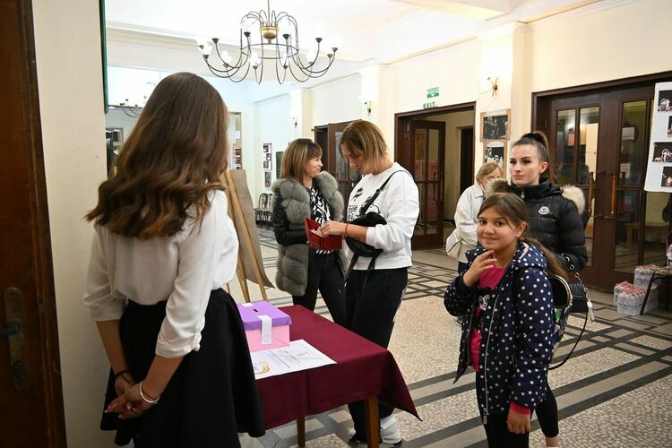 Над 130 таланта се изявиха в името на доброто