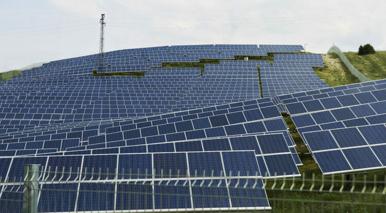 Искат да строят фотоволтаични централи на близо 2000 дка в Хасковско