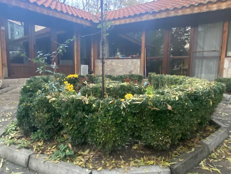 Облачно, но с високи температури в събота