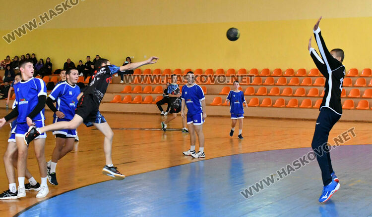 Юношите на „ Асти“ завършиха сезона с две победи и първо място във временното класиране на зона „Тракия“