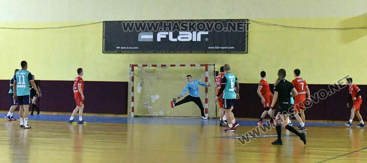 Хандбалният “Асти ‘91” разби гостуващия “Берое”