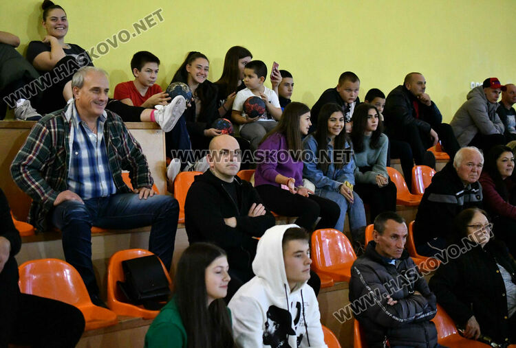 Хандбалният “Асти ‘91” разби гостуващия “Берое”